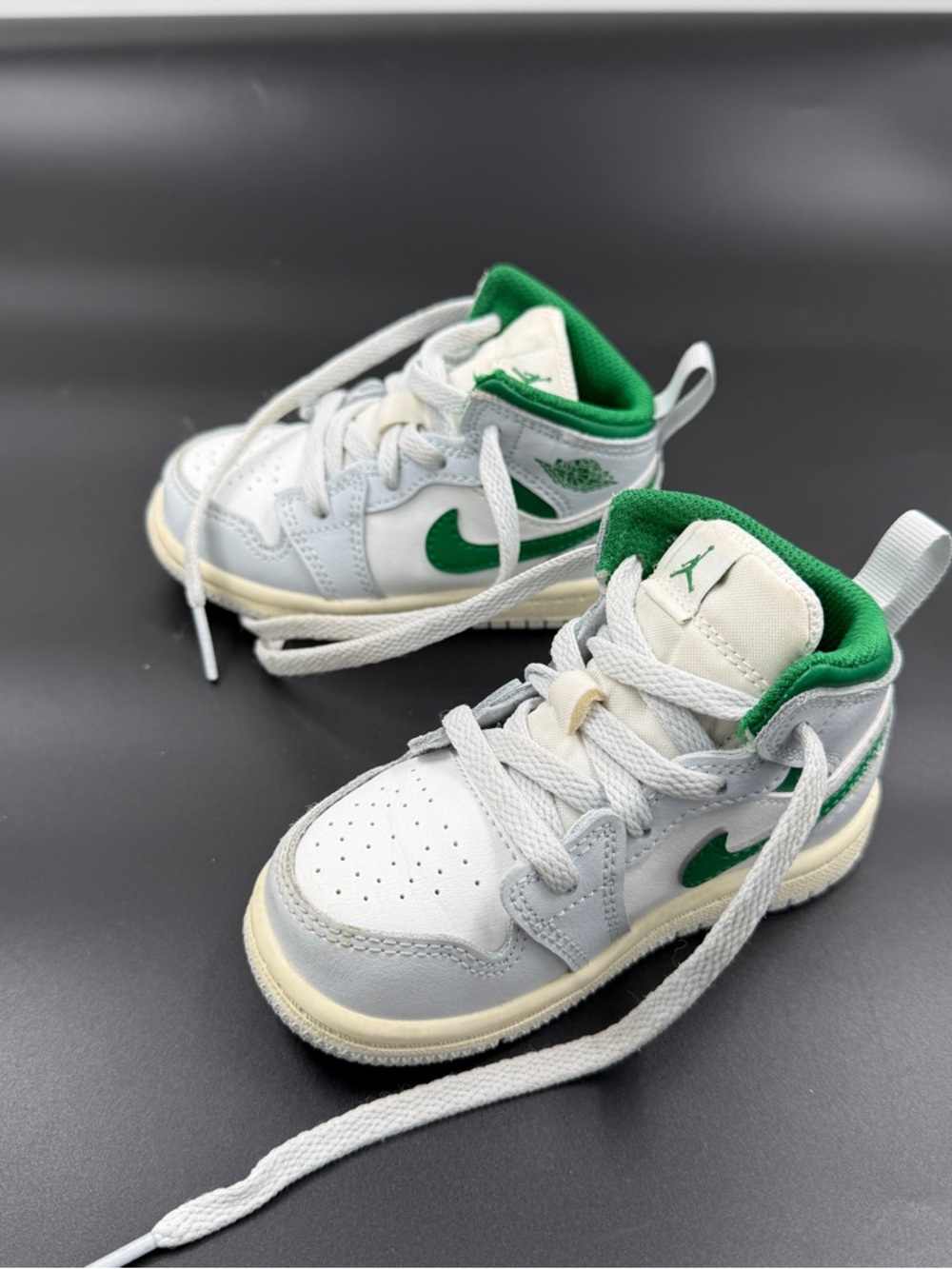 Nike Air Jordan 1 mid “Summit” White/Pine Green for toddlers size 6C/5.5